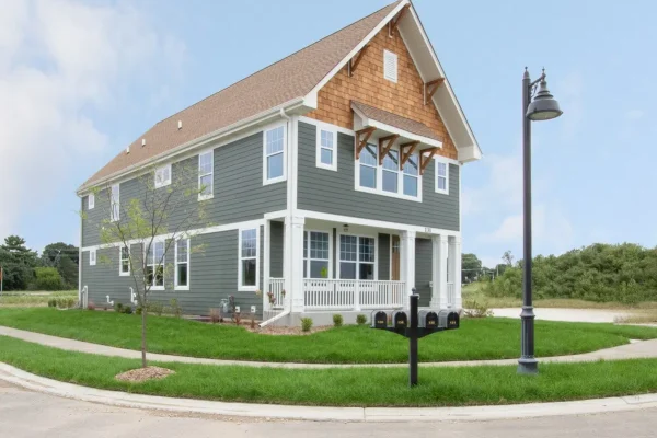 131 Roman Lane